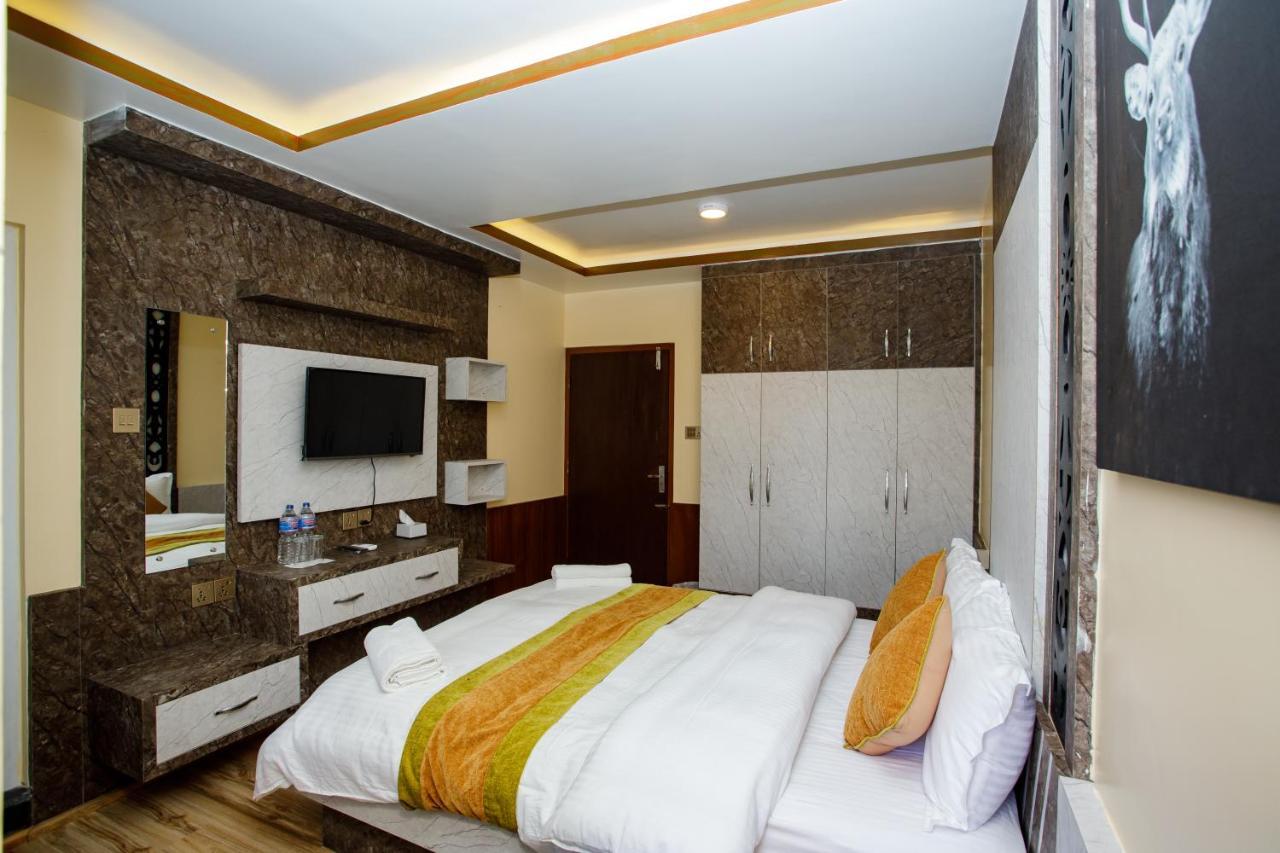 Gauri Shankar Hotel Nagarkot Exterior foto