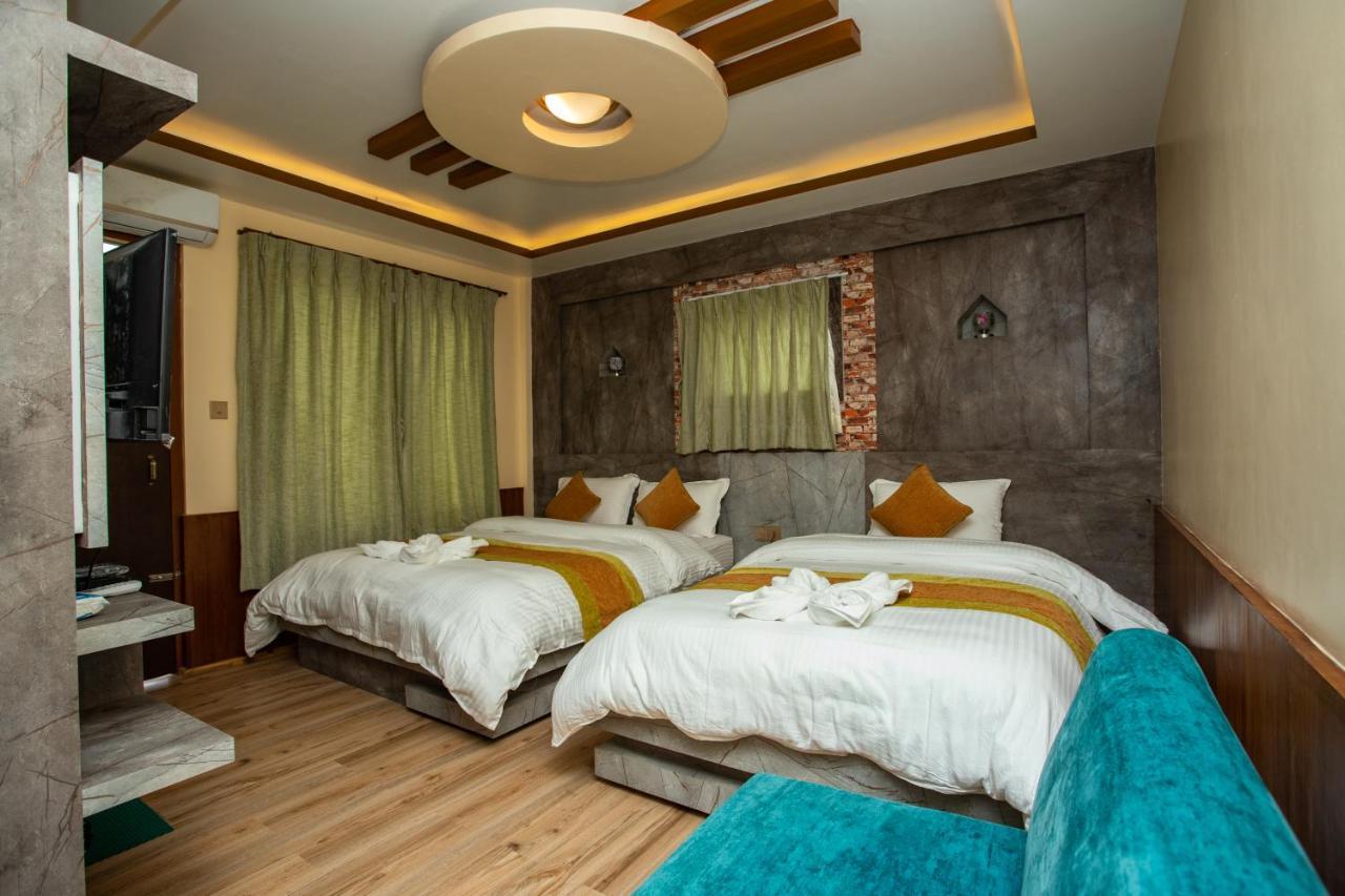 Gauri Shankar Hotel Nagarkot Exterior foto