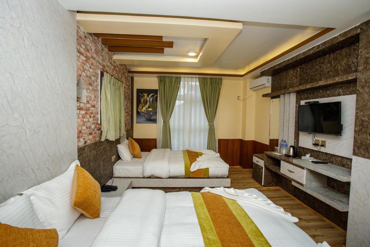 Gauri Shankar Hotel Nagarkot Exterior foto